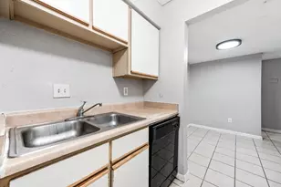 9616 Long Point Rd, Houston, TX 77055 - Photo 13