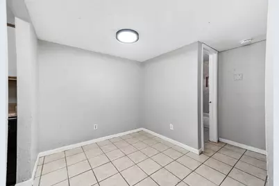 9616 Long Point Road #33, Houston, TX 77055 - Photo 11