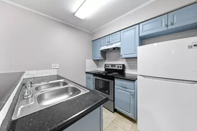 2110 Wilcrest Drive #239, Houston, TX 77042 - Photo 7