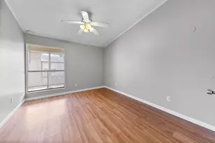 2110 Wilcrest Dr, Houston, TX 77042 - Photo 9