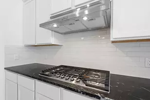 363 Covey Ln, Sealy, TX 77474 - Photo 9