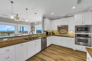 25043 Sausalito Dr, Galveston, TX 77554 - Photo 11