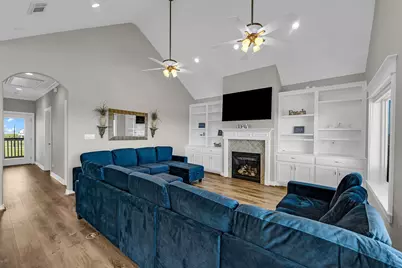 25043 Sausalito Drive, Galveston, TX 77554 - Photo 3