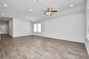 14059 W Crystal Cave Ln, Conroe, TX 77384 - Photo 23