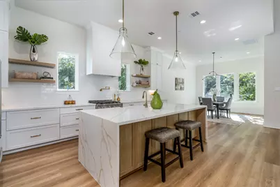 2311 Saxon Drive, Houston, TX 77018 - Photo 5