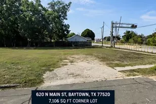 620 N Main St, Baytown, TX 77520 - Photo 1