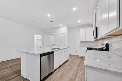 3402 Rolling River Drive, Baytown, TX 77521 - Photo 9