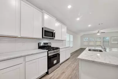3402 Rolling River Drive, Baytown, TX 77521 - Photo 13