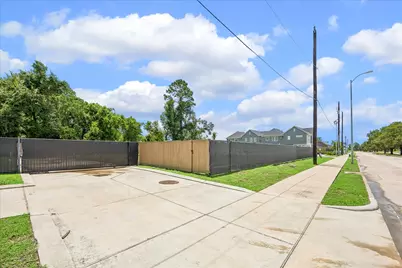 6060 Tc Jester Blvd, Houston, TX 77091 - Photo 3