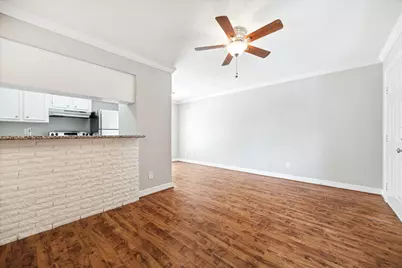 201 Emerson Street #11, Houston, TX 77006 - Photo 3
