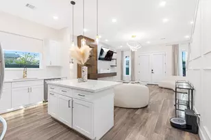 907 Pollard St, Houston, TX 77020 - Photo 7