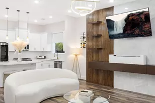 907 Pollard St, Houston, TX 77020 - Photo 11