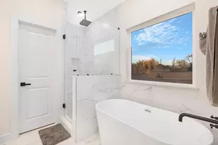 907 Pollard St, Houston, TX 77020 - Photo 19