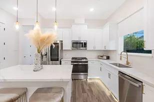 907 Pollard St, Houston, TX 77020 - Photo 15