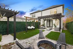 907 Pollard St, Houston, TX 77020 - Photo 29