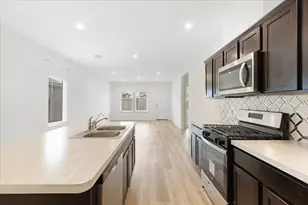 12219 Ridge River Ln, Houston, TX 77067 - Photo 3