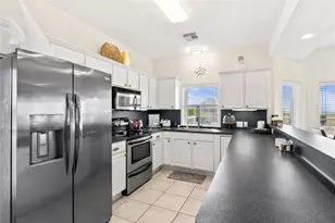 18902 Shaman Dr, Galveston, TX 77554 - Photo 9