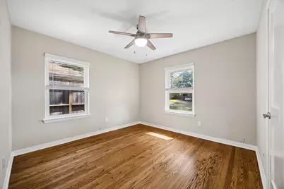 2214 Bron Holly Drive, Houston, TX 77018 - Photo 17