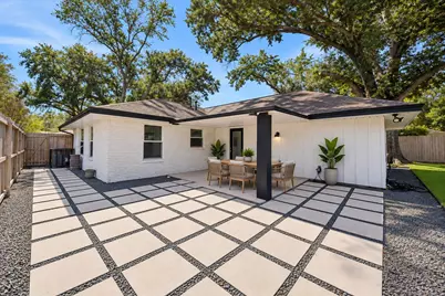 2214 Bron Holly Drive, Houston, TX 77018 - Photo 23