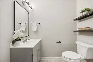 2214 Bron Holly Dr, Houston, TX 77018 - Photo 21