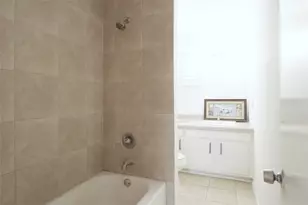 614 Kipling St St, Houston, TX 77006 - Photo 9