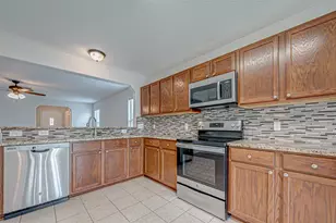 1335 Kane Ct, Rosenberg, TX 77471 - Photo 15