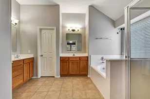 11915 Lois Ln Dr, Pinehurst, TX 77362 - Photo 25
