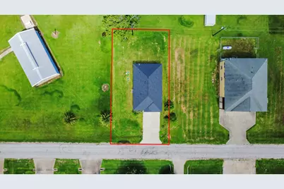 1105 W Bayshore Drive, Palacios, TX 77465 - Photo 13