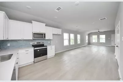 1105 W Bayshore Drive, Palacios, TX 77465 - Photo 19