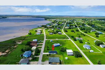 1105 W Bayshore Drive, Palacios, TX 77465 - Photo 43