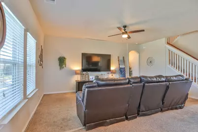 802 Brushfield Court, La Marque, TX 77568 - Photo 13