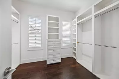 11104 Savannah Woods Lane, Houston, TX 77043 - Photo 23