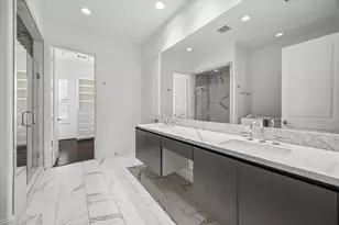 11104 Savannah Woods Ln, Houston, TX 77043 - Photo 21