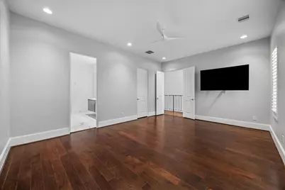 11104 Savannah Woods Lane, Houston, TX 77043 - Photo 19