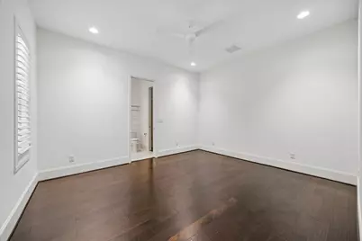 11104 Savannah Woods Lane, Houston, TX 77043 - Photo 23