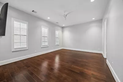 11104 Savannah Woods Lane, Houston, TX 77043 - Photo 17