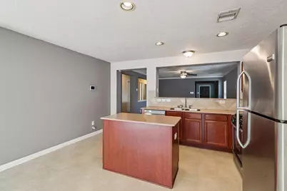 2666 Skyview Knoll Court, Houston, TX 77047 - Photo 11