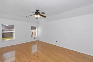 1727 Mickle Creek Dr, Houston, TX 77049 - Photo 17