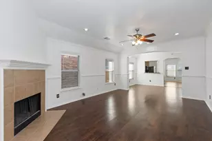 1727 Mickle Creek Dr, Houston, TX 77049 - Photo 9