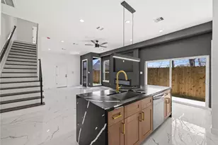 5110 Westover St, Houston, TX 77033 - Photo 7