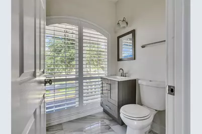 10509 Schaper Road, Galveston, TX 77554 - Photo 17