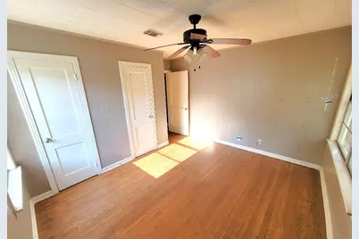 252 Muriel Street, La Marque, TX 77568 - Photo 5