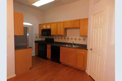 2710 Grants Lake Blvd Lake #F4, Sugar Land, TX 77479 - Photo 5