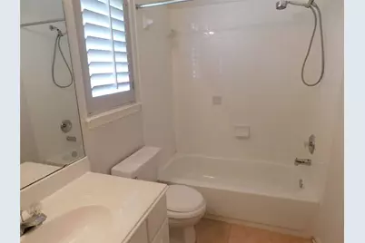 2710 Grants Lake Blvd Lake #F4, Sugar Land, TX 77479 - Photo 13