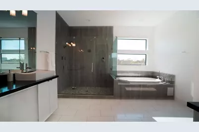 3308 N Macgregor Way, Houston, TX 77004 - Photo 35