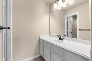 95 W Hullwood Cir, The Woodlands, TX 77389 - Photo 45