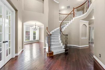 95 W Hullwood Circle, The Woodlands, TX 77389 - Photo 1