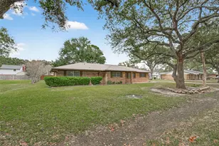 9525 Gene St, Needville, TX 77461 - Photo 5