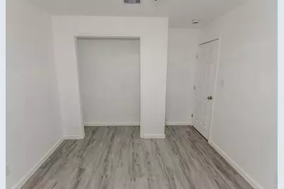 9210 St Lo Road, Houston, TX 77033 - Photo 11