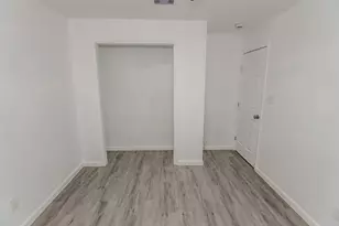 9210 St Lo Rd, Houston, TX 77033 - Photo 11